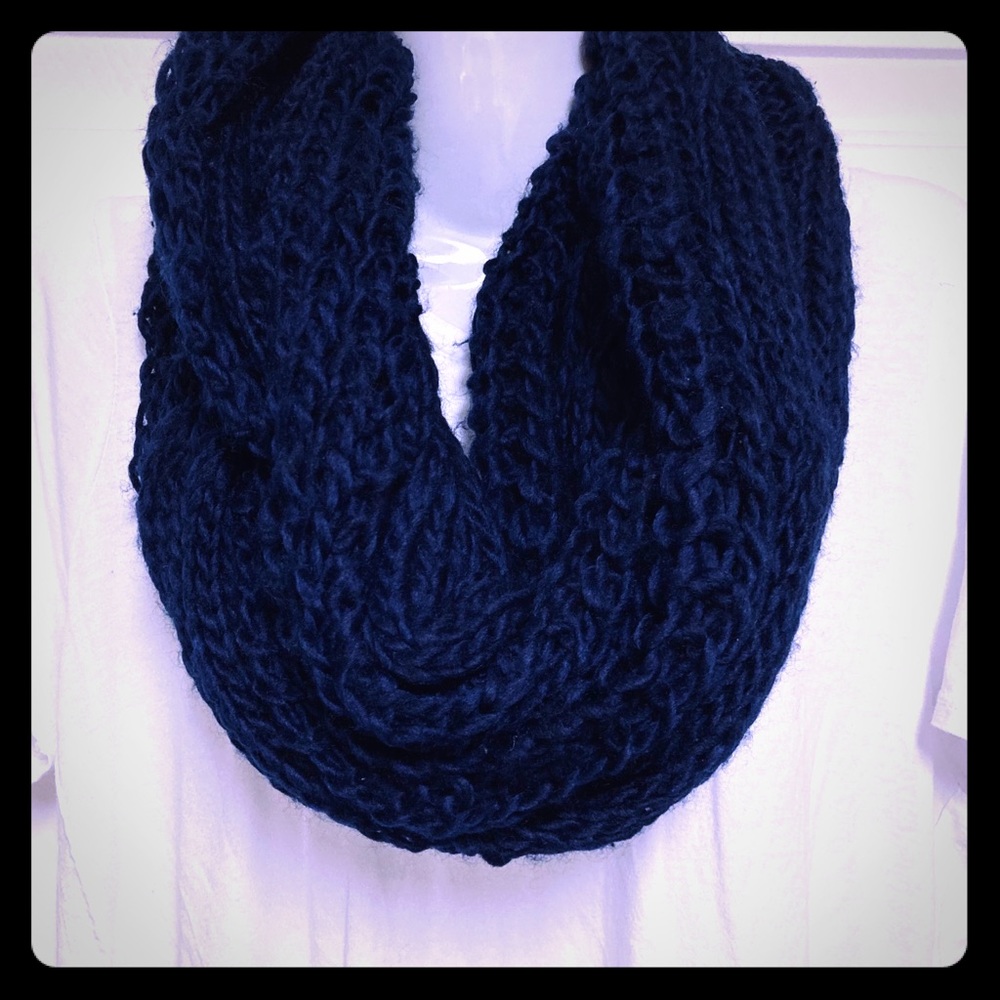 Navy Chunky Infinity Knit Scarf
